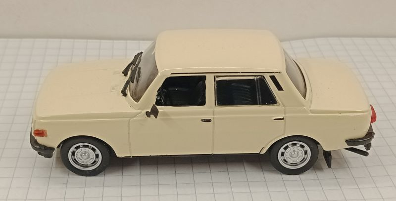 ������ ���������� �� �������� 1/43 Wartburg 353
