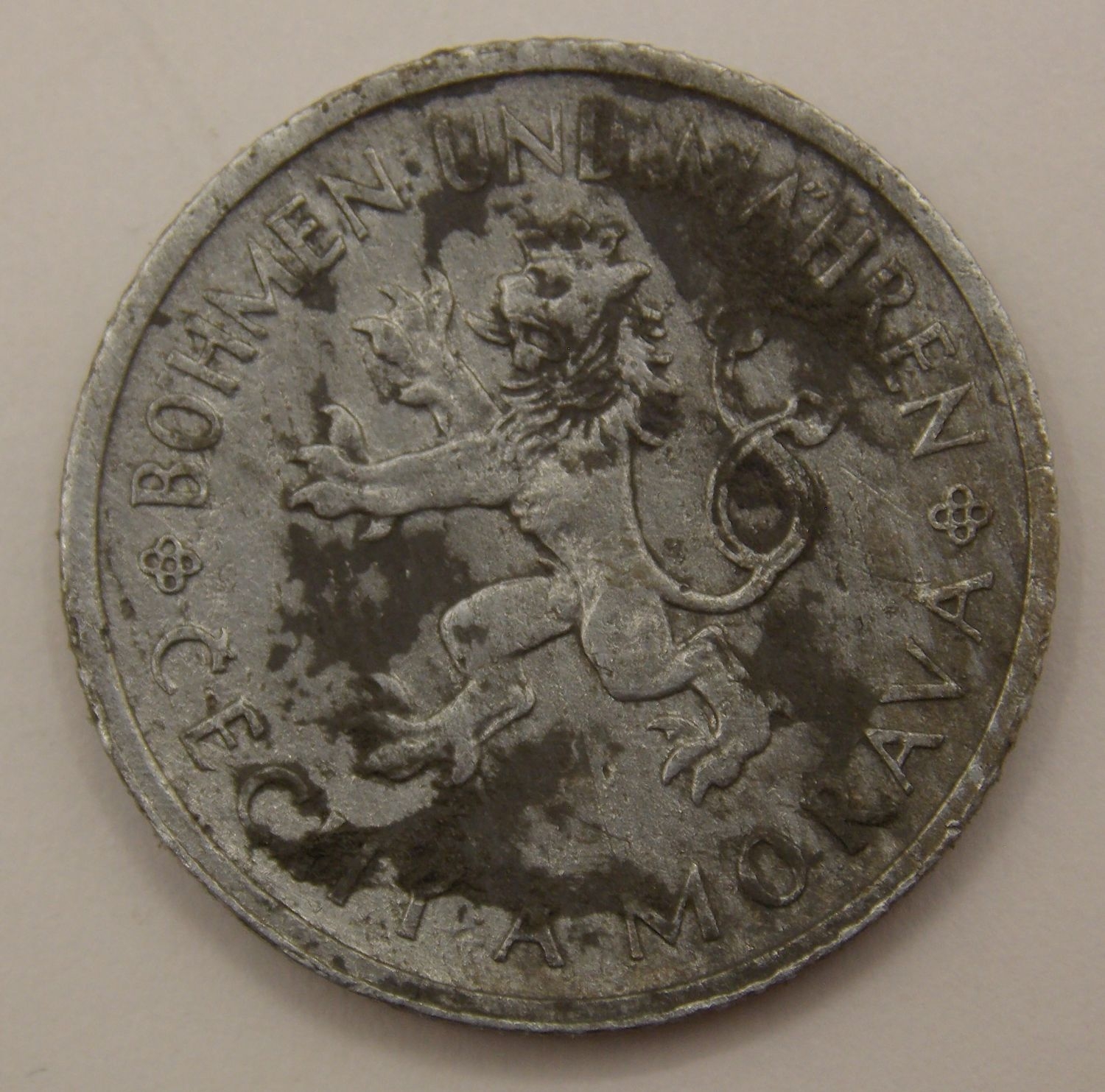 1 ����� 1944 ������� � �������
